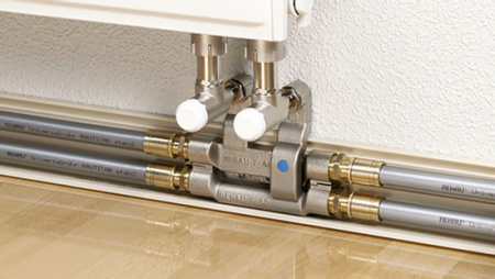   Rehau Rautitan stabil 25x3,7 (: 5 )