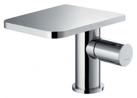  Cezares Cascado F LS 01 W0  