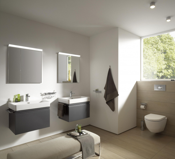 ������ ��������� Laufen Pro Rimless 8.2096.6.000.000.1 ��� ������