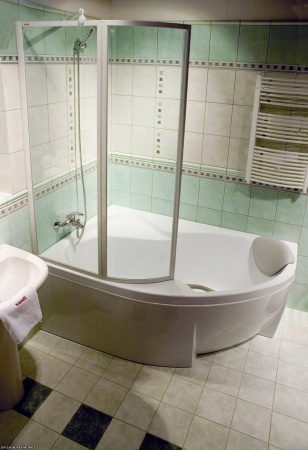 Акриловая ванна Ravak Rosa II L 150x105 с ножками Акриловая ванна Ravak Rosa II L 150x105 с ножками