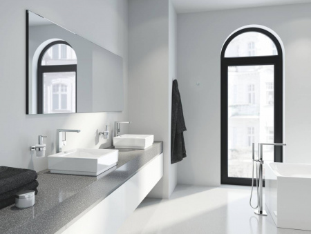 ��������� Grohe Plus 32618003 ��� ��������