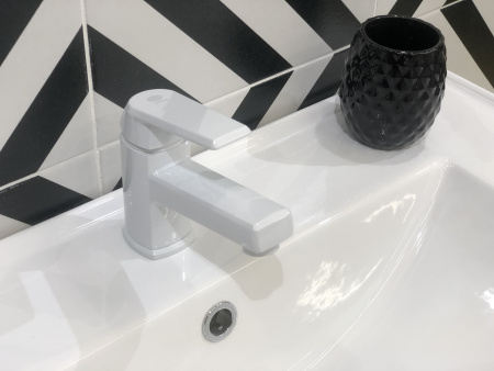  Orange One Life P02-021w  