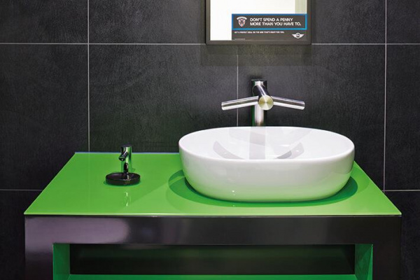  Dyson Airblade Wash+Dry WD 05    