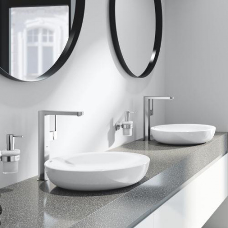 ��������� Grohe Plus 32618003 ��� ��������