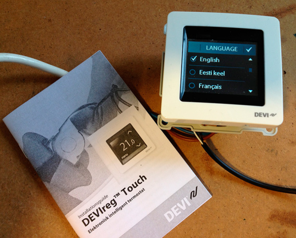 Терморегулятор Devi Touch white Терморегулятор Devi Touch white