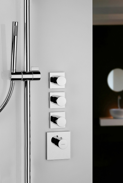  Bossini OKI 3 Outlets LP Z031205    , 