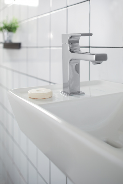  Jacob Delafon Strayt E8776-CP  