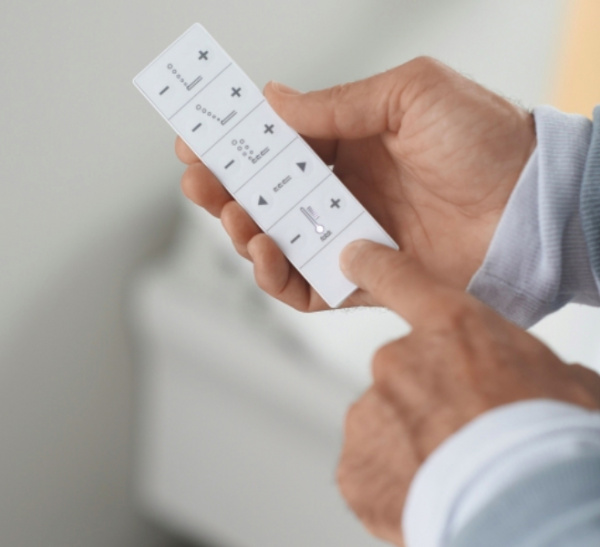 ������ ��������� Duravit ME by Starck 2528590000 � ������� ����