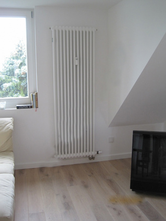    Zehnder Charleston 2180/06 1270 RAL 9016 2- ,   3/4